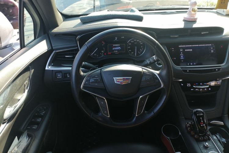 Used Cadillac XT5 2022 2.0T Two-Wheel Drive Luxury Version