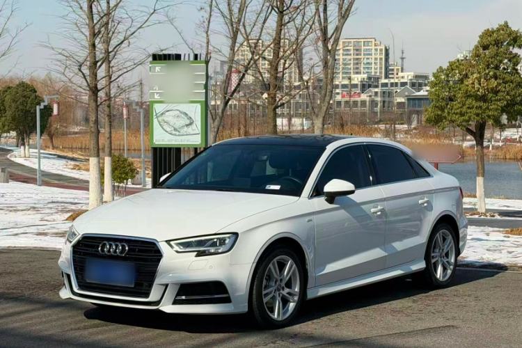 Used Audi A3 2019 Limousine 35 TFSI Fashion Edition China V standard
