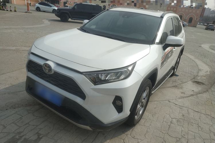 Used Toyota RAV4 2021 2.0L CVT Two-Wheel Drive Fashion Edition