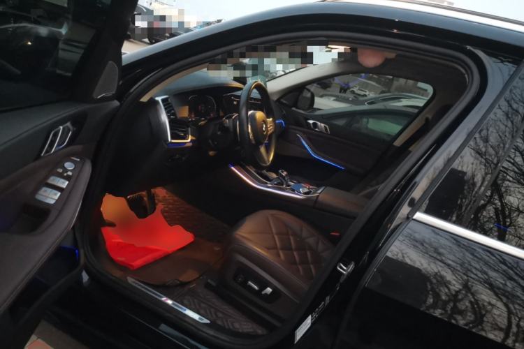 Used BMW X5 2022 Restyled xDrive 30Li Luxury Version M Sport Package Driver Seat