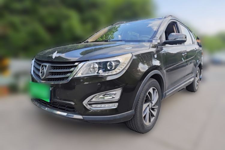 Used Baojun 560 2015 1.8L manual luxury version