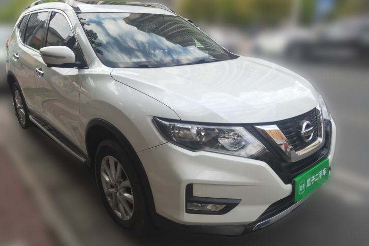 Used Nissan X-Trail 2017 2.0L CVT Comfort Edition 2WD Front Right 45 Deg