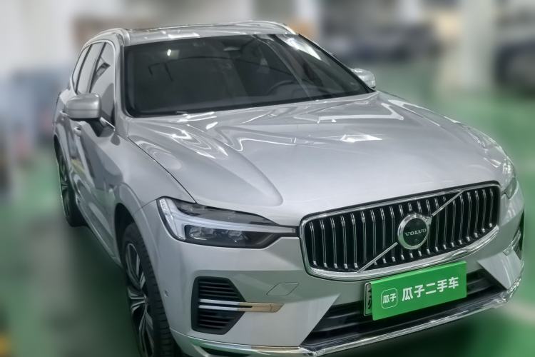 Used Volvo XC60 New Energy 2023 T8 Plug-in Hybrid Long-Range All-Wheel Drive Smart & Luxurious Enjoyment Edition Front Right 45 Deg