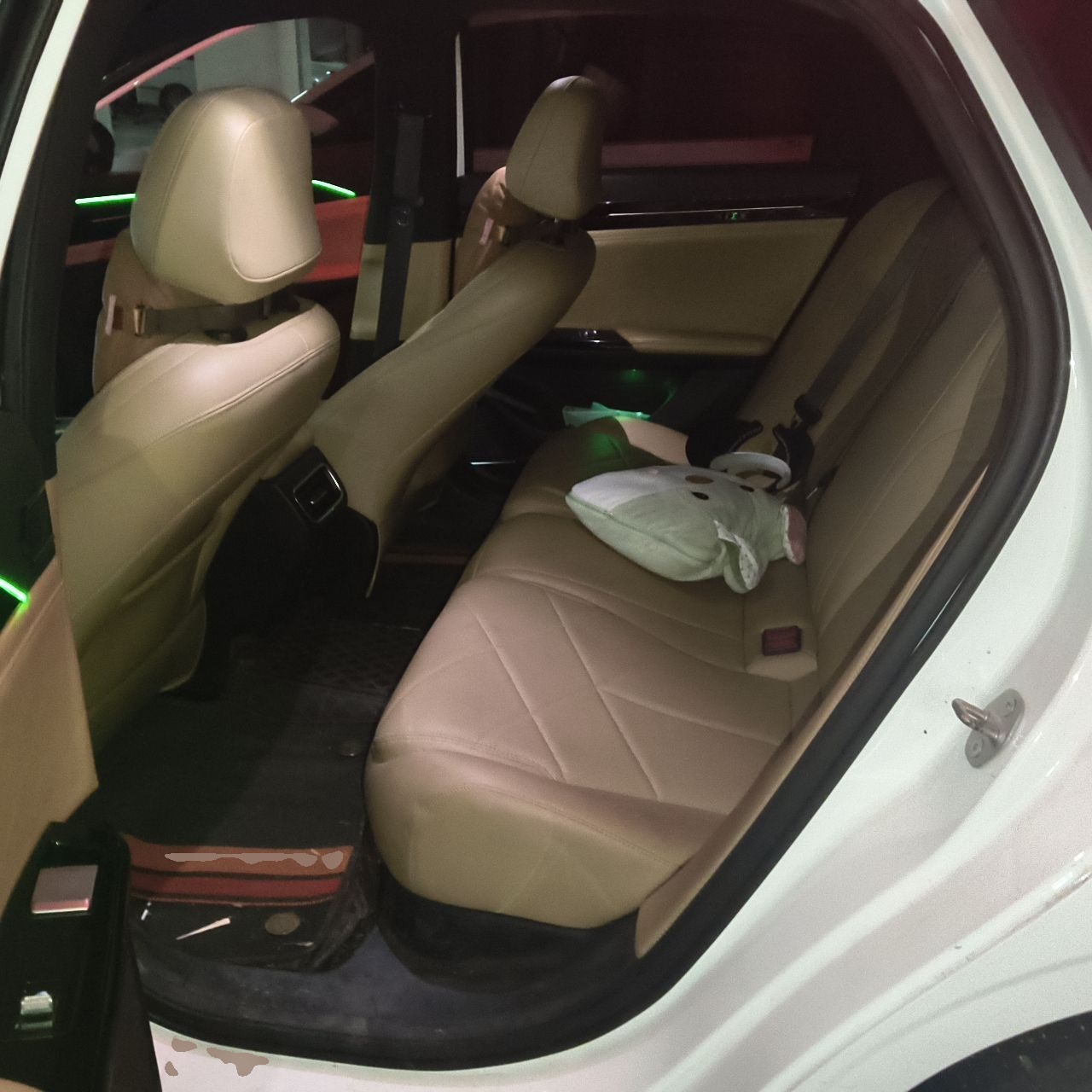 Geely Galaxy L6 2024 125km PLUS Dragon Edition — снимка 17