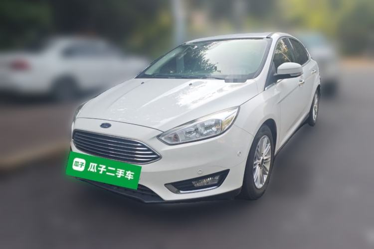 Used Ford Focus 2015 Sedan EcoBoost 180 Automatic Flagship Model