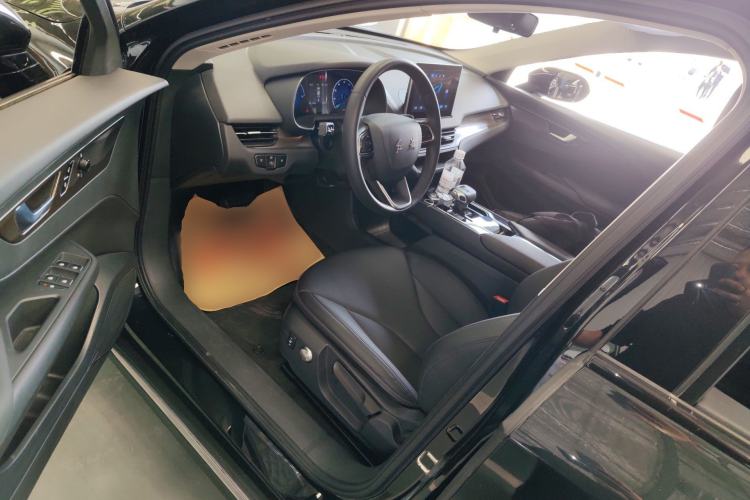 Used Hongqi E-QM5 2021 Charging Version Flagship Edition Driver Seat