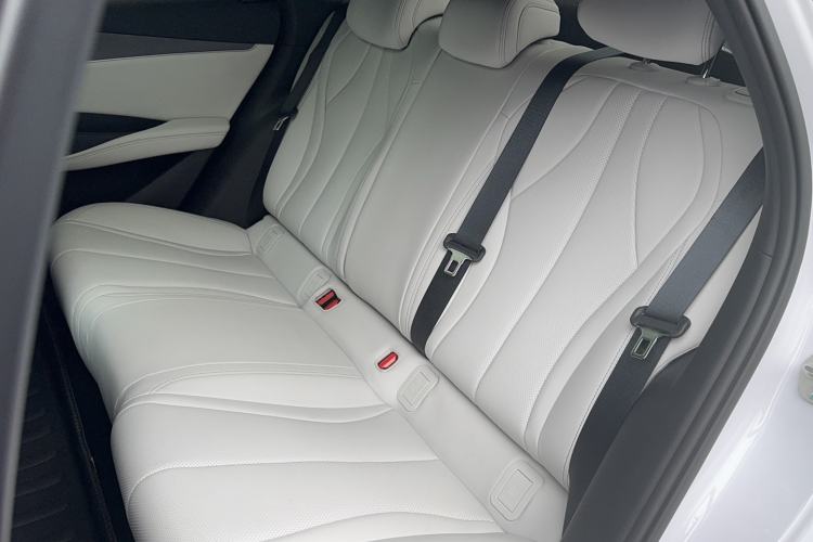 Used BYD Seal 06 New Energy 2025 DM-i Smart Drive 120KM Prestige Model