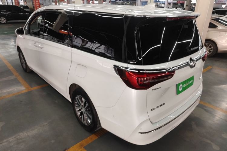 Used Buick GL8 2022 ES Landtrek 653T Luxury Edition
