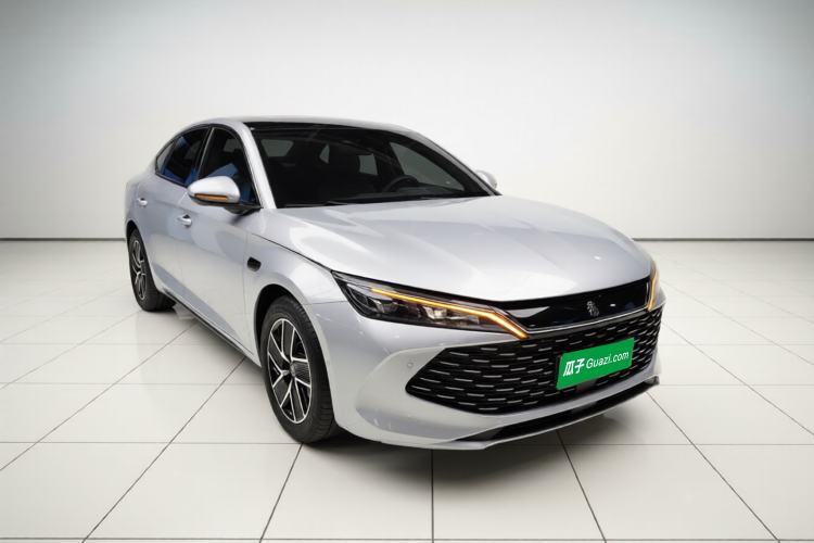 Used BYD Qin L 2025 DM-i Smart Drive 120KM Superior Model
