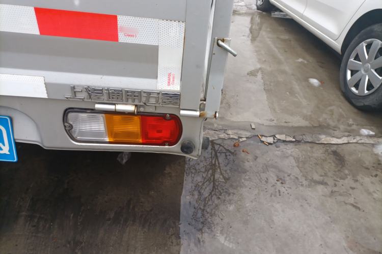 Used Wuling Zhiguang Small Truck 2020 1.2L Single Cab