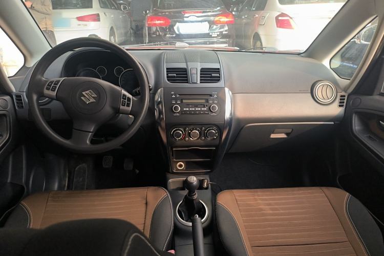 Used Suzuki SX4 2013 1.6L Manual CoolRide Model
