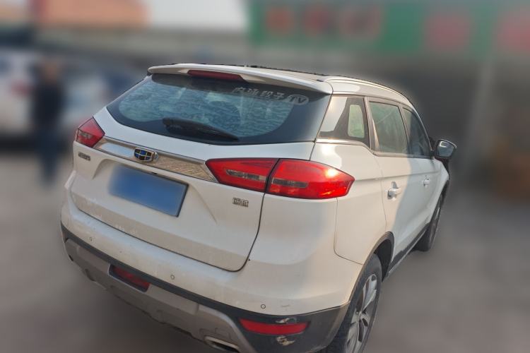 Used Geely Auto Emgrand X7 Sport 2016 2.0L Manual ZhiShang Version
