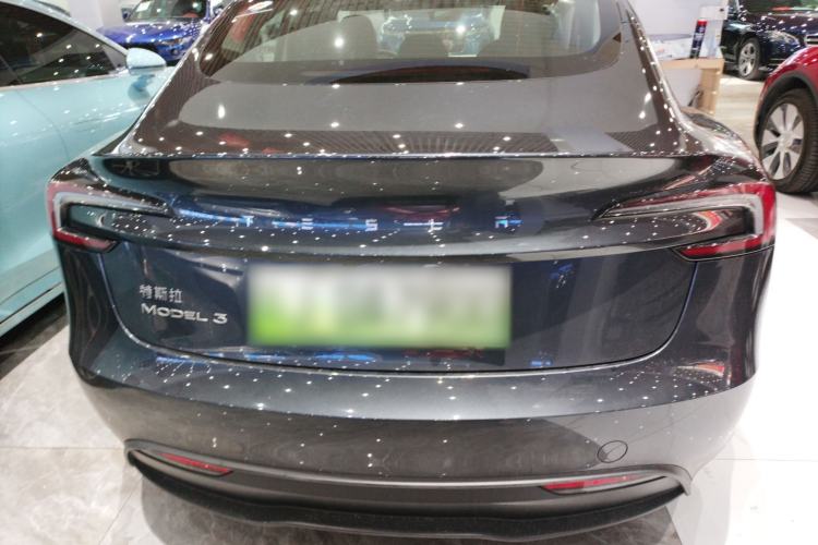 Used Tesla Model 3 2025 Rear-Wheel-Drive Version
