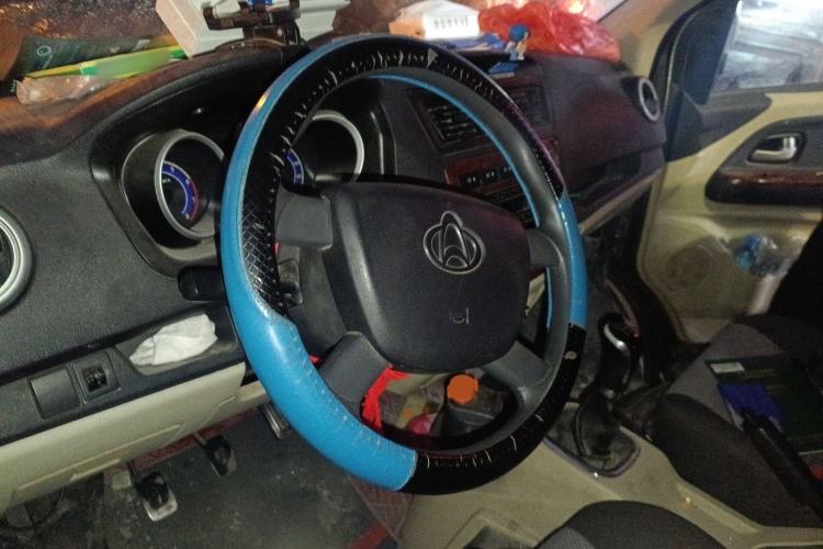 Used CHANGAN KAICHENG Ruixing M80 2018 1.5L Base Van Flat Roof Back-Hinged Doors 4G15S Steering Wheel