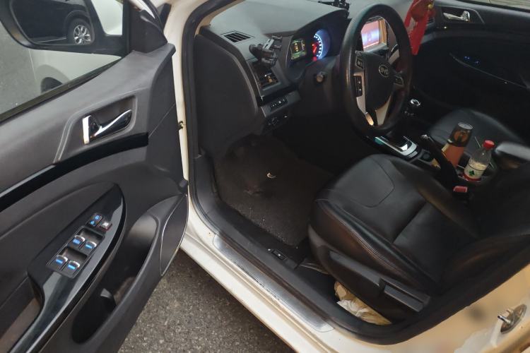 Used BYD Surui 2014 1.5L Manual Luxury Model
