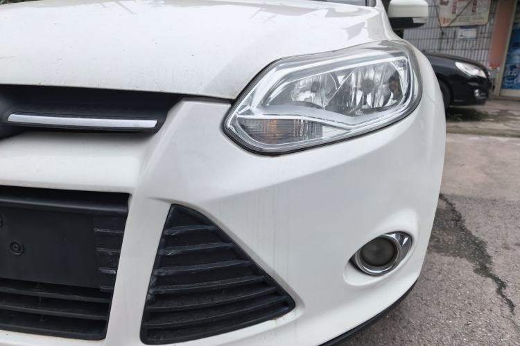 Used Ford Focus 2012 Sedan 1.6L Automatic Fashion Edition