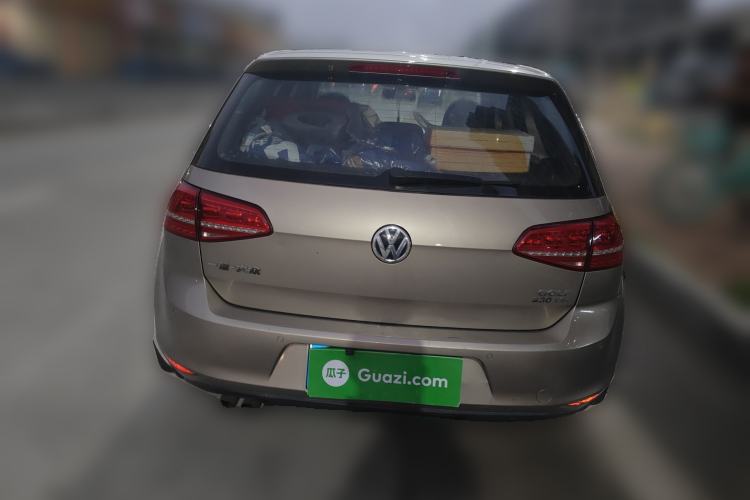 Used Volkswagen Golf 2016 230TSI Automatic Comfort Version
