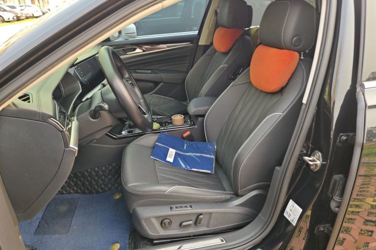 Used Volkswagen Passat 2022 330TSI Luxury Edition Left Front Seat