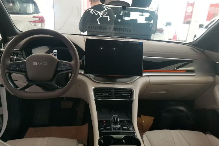 Used BYD Song PLUS New Energy 2025 EV Intelligent Driving Version 520km Premium Model