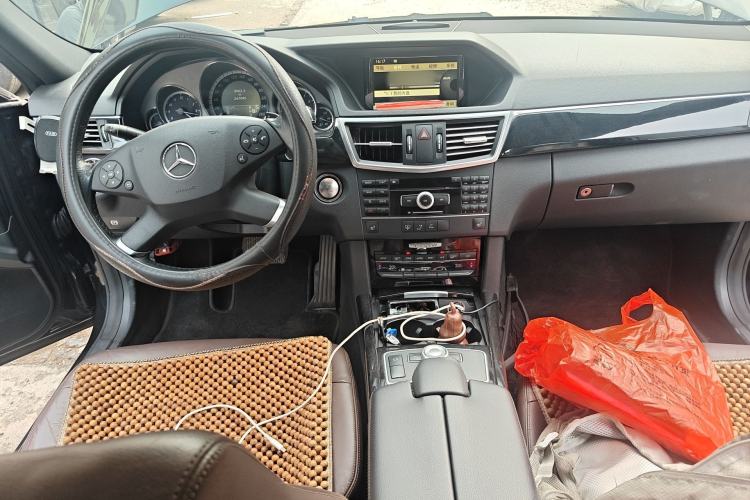 Used Mercedes-Benz E-Class 2010 E 300 L Fashion Model
