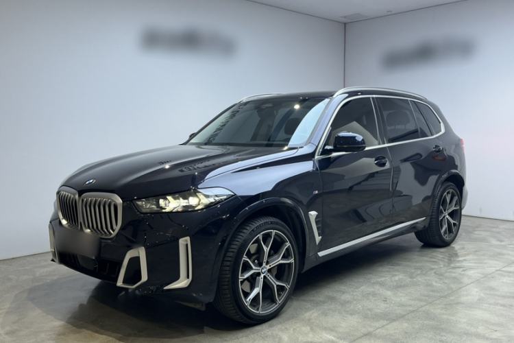 Used BMW X5 2023 xDrive 30Li Luxury M Sport Package