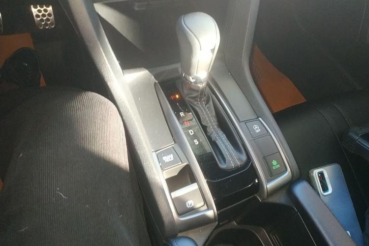 Used Honda Civic 2021 HATCHBACK 220TURBO CVT Trendy Cool Edition
