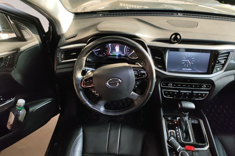 Used GAC Trumpchi GS7 2017 320T Four-Wheel Drive Luxury Smart Connectivity Model