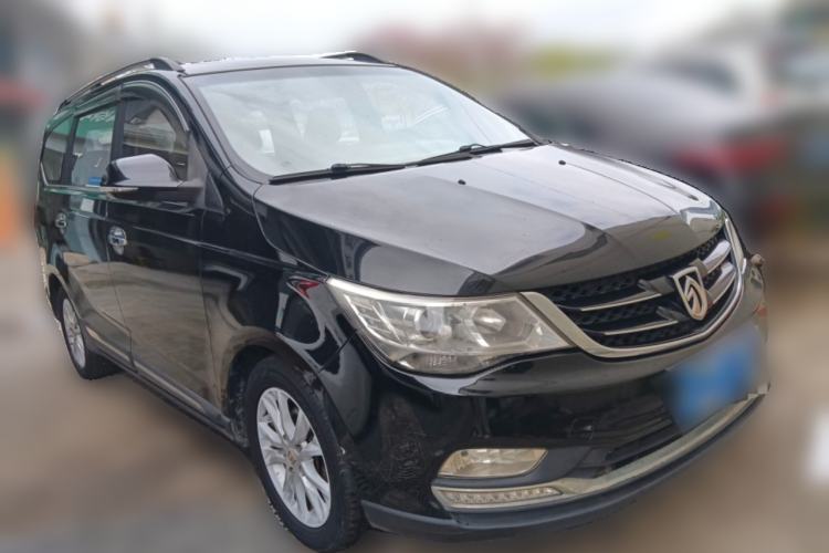 Used Baojun 730 2016 1.5T Manual Luxury Edition 7 Seats Front Right 45 Deg