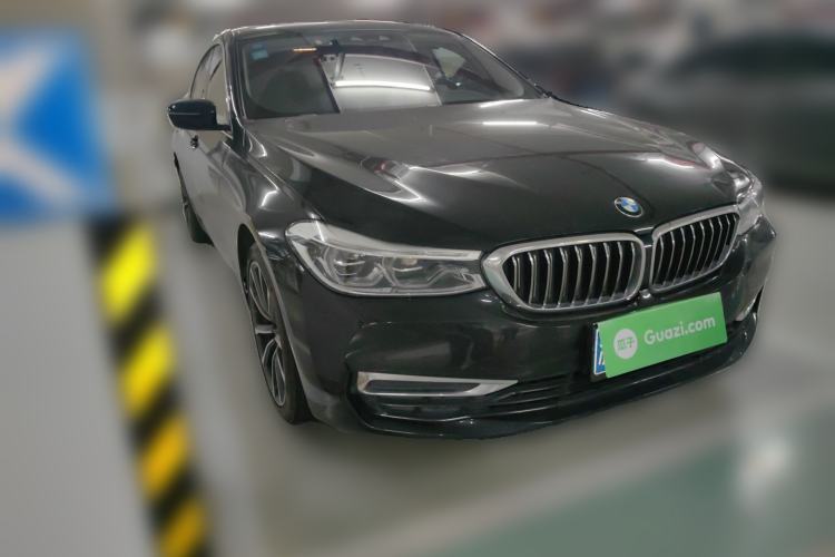 Used BMW 6 Series GT 2019 630i Luxury Design Package Front Right 45 Deg
