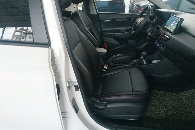 Used Hyundai Celesta 2020 1.6L Automatic GL Enjoyable Edition