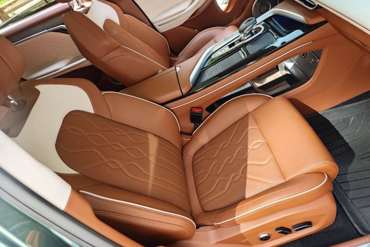 Used VOYAH FREE 2021 Four-Wheel Drive Standard All-Electric Exclusive Luxury Package
