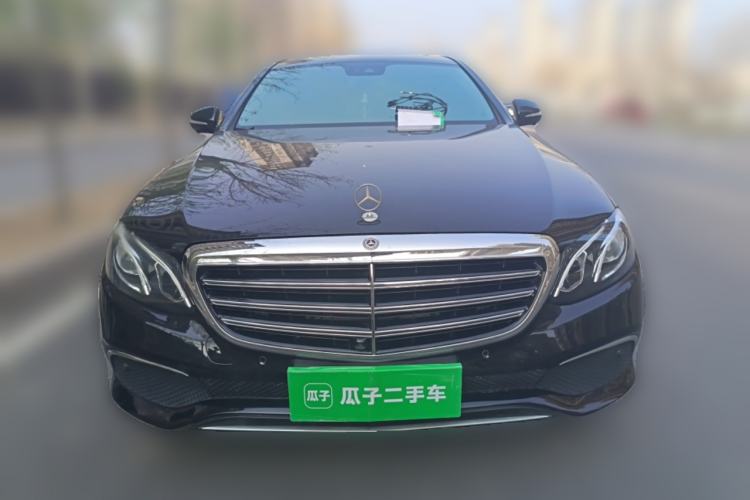 Used Mercedes-Benz E-Class 2016 E 300 L Sporty and Stylish Model
