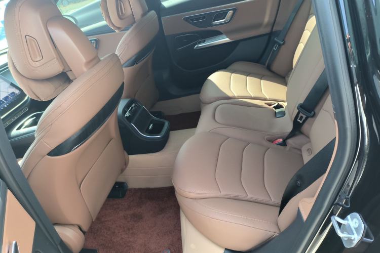 Used Mercedes-Benz E-Class 2024 Facelift E 300 L Fashion Sport Edition
