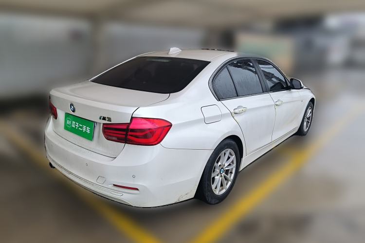 Used BMW 3 Series 2016 316i Fashion Model Rear Right 45 Deg