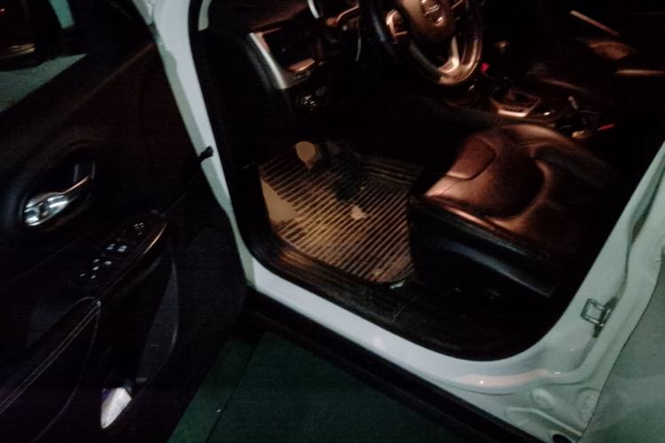 Used Jeep Cherokee 2017 2.0L Superior Edition