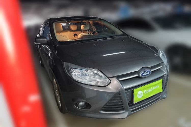 Used Ford Focus 2012 Sedan 1.6L Manual Comfort Model
