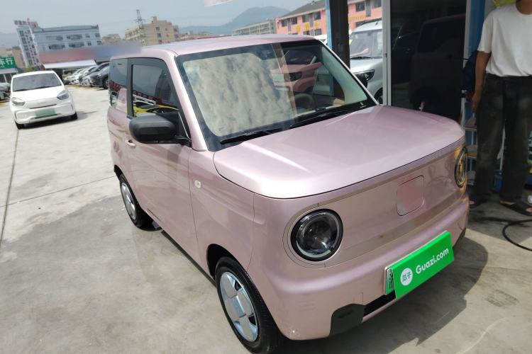 Used Geely Galaxy Panda 2023 Panda Mini 200km Endurance Bear Front Right 45 Deg