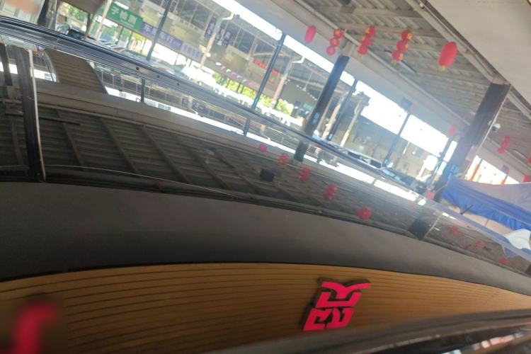 Used Hyundai Santa Fe 2015 2.0T Automatic Two-Wheel Drive Smart Version 5 Seats