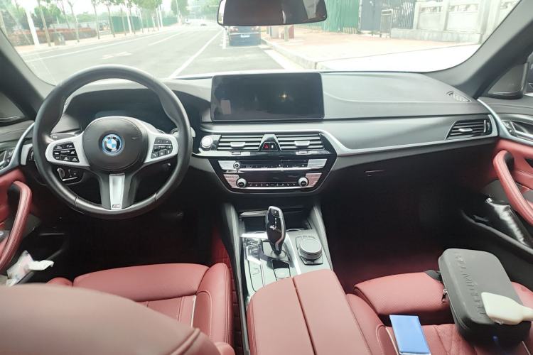 Used BMW 5 Series New Energy 2022 Second Facelift 535Le Pioneer Edition M Sport Package Center Console