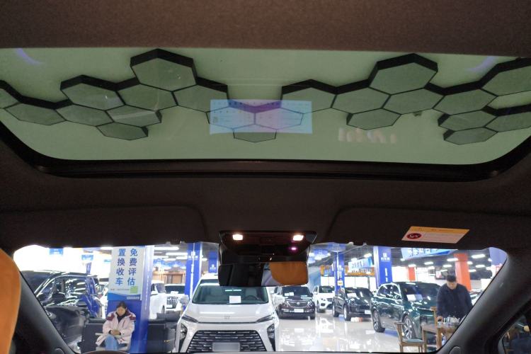 Used Li Auto Li Auto i8 2025 Model Standard Version