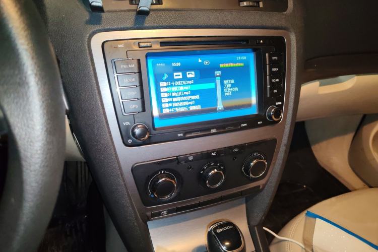 Used Skoda Octavia 2015 Classic Model 1.6L Automatic Yijie Version
