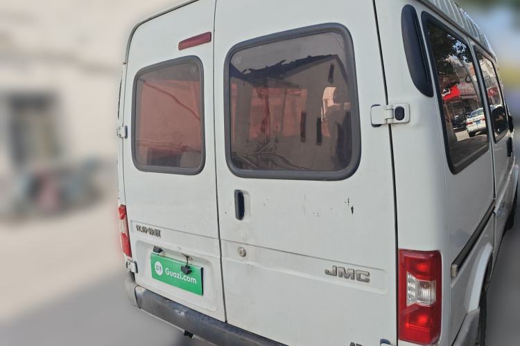 Used JMC Transit 2019 2.8T Commercial Version Short Wheelbase Mid-Roof 6-Seater China VI JX493