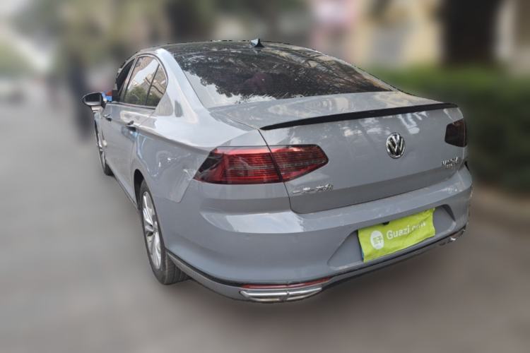 Used Volkswagen Magotan 2017 330TSI DSG Luxury Model
