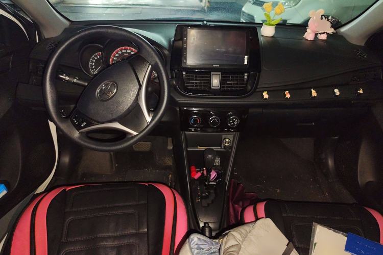 Used Toyota Vios 2021 1.5L CVT Innovation Edition Center Console