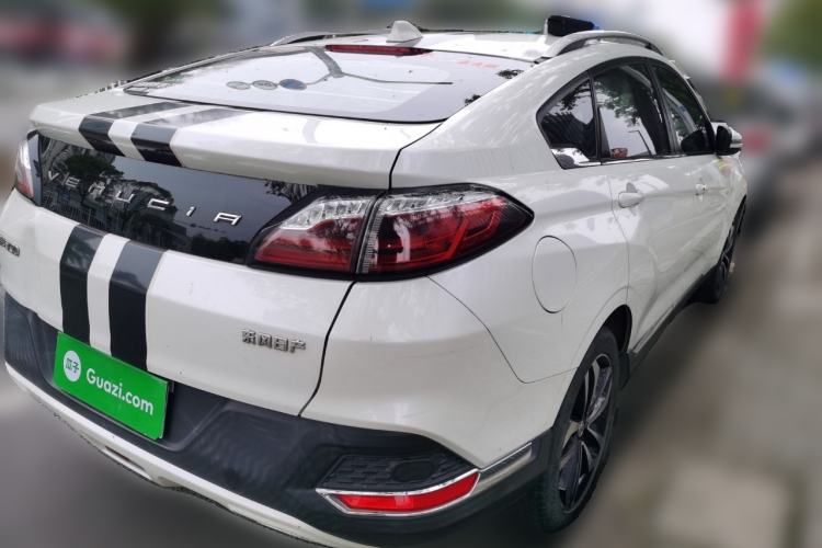 Used Venucia T90 2017 2.0L Manual ZhiShang Edition Rear Right 45 Deg