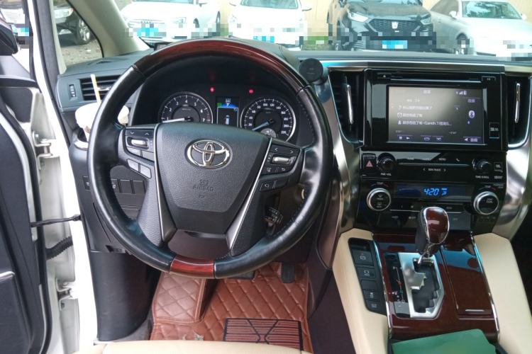 Used Toyota Alphard 2015 3.5L Luxury Edition