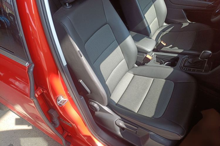 Used Volkswagen Golf Sportsvan 2016 230TSI Automatic Trend Edition
