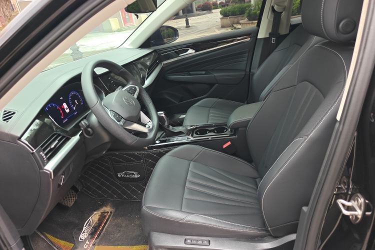 Used Volkswagen Passat 2025 Outstanding Model 330TSI Starry Elite Edition Left Front Seat