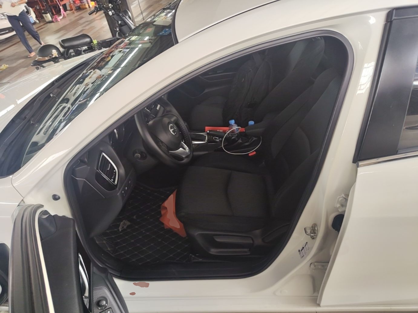 Interior delantero