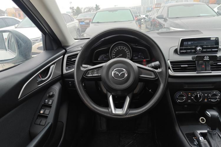 Used Mazda Mazda 3 Axela 2017 Hatchback 1.5L Automatic Comfort Model Emission Standard China V